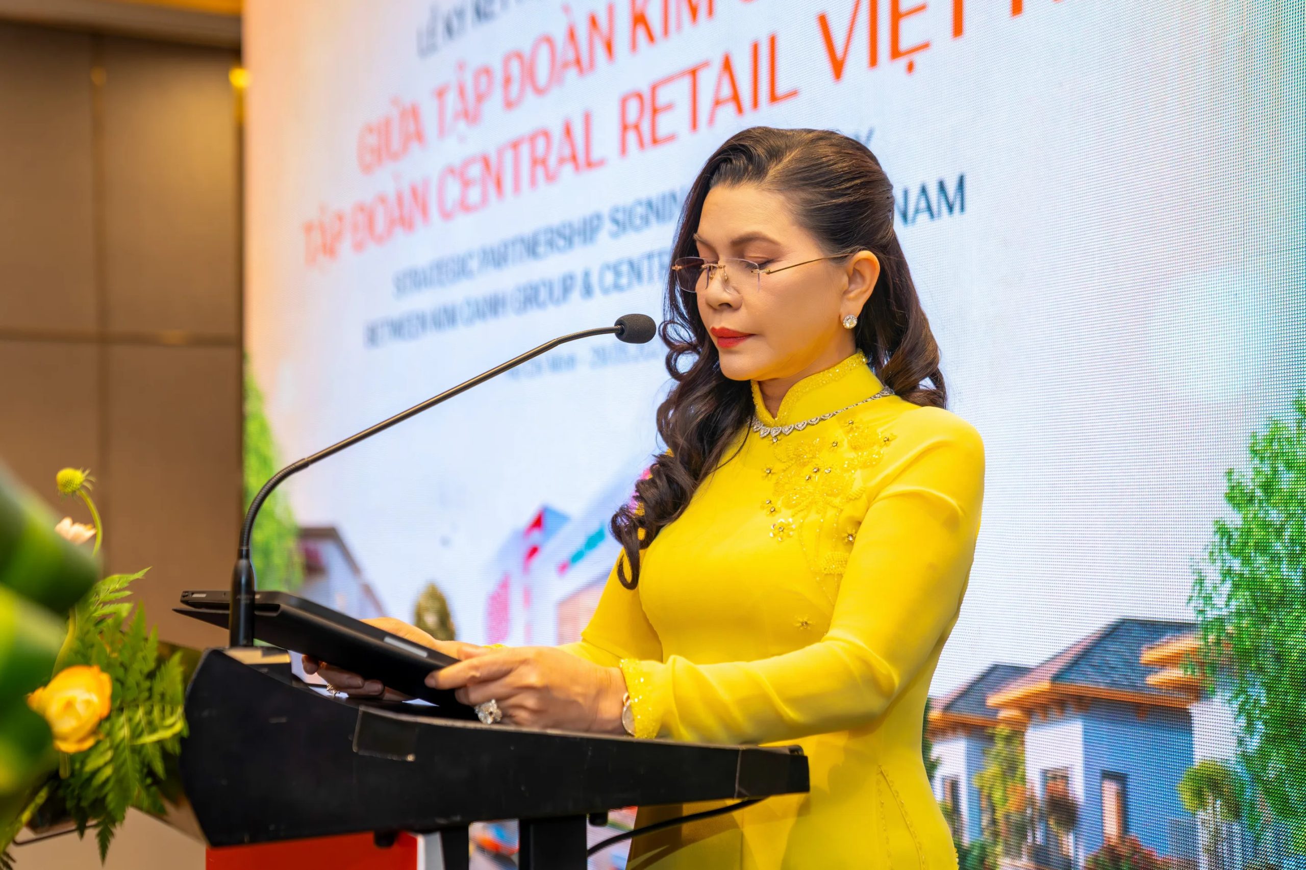 Central Retail Việt Nam vs Kim Oanh Group